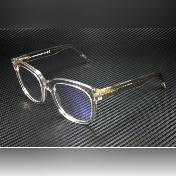 Please refer to the last picture - Picture 2 of 6